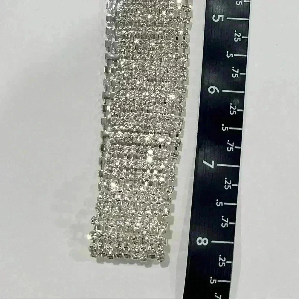 Brilliant rhinestone Statement necklace.  Super sparkly costume